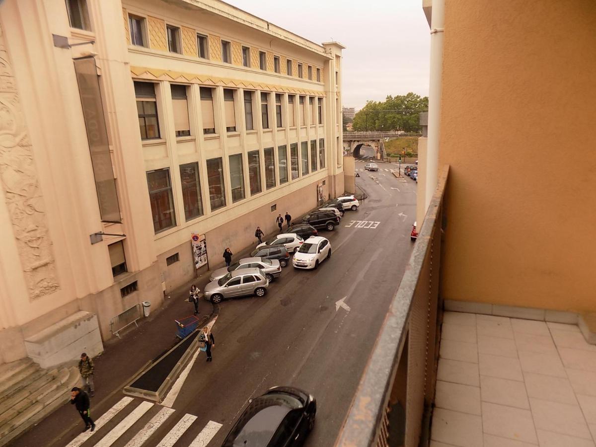 Nimes Studio Parking Dhuoda المظهر الخارجي الصورة