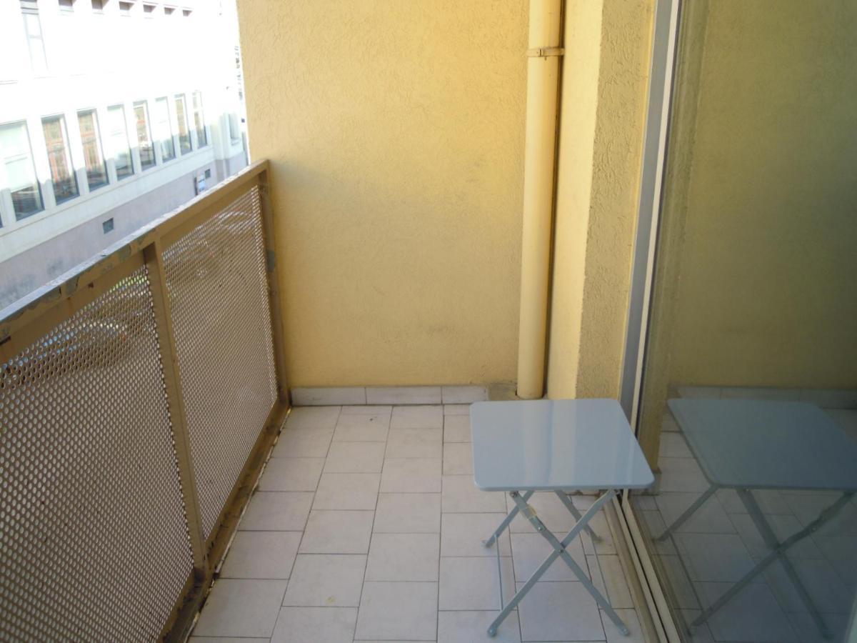 Nimes Studio Parking Dhuoda المظهر الخارجي الصورة
